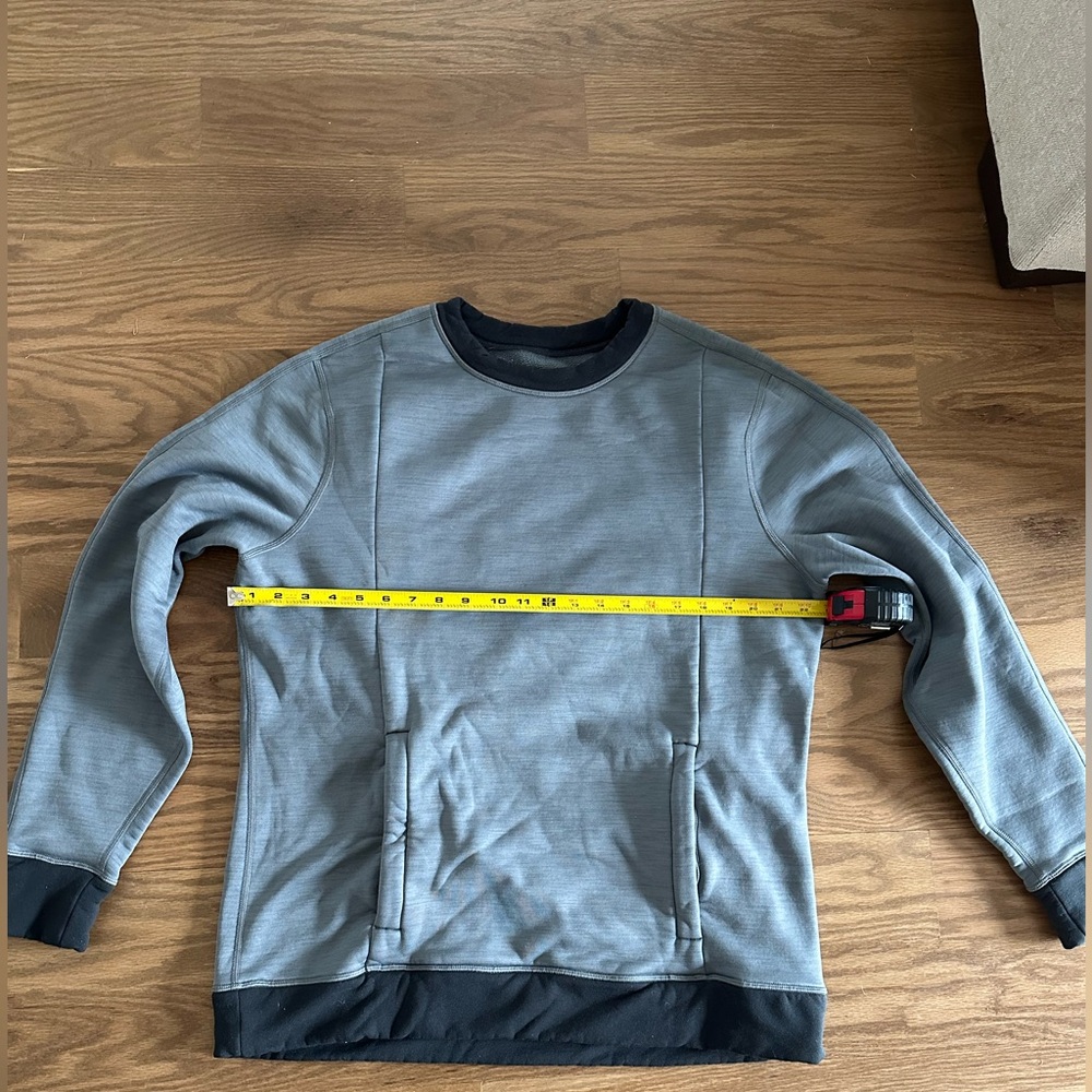 Preowned Lululemon crew sweatshirt